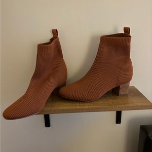 Joie auburn heeled booties